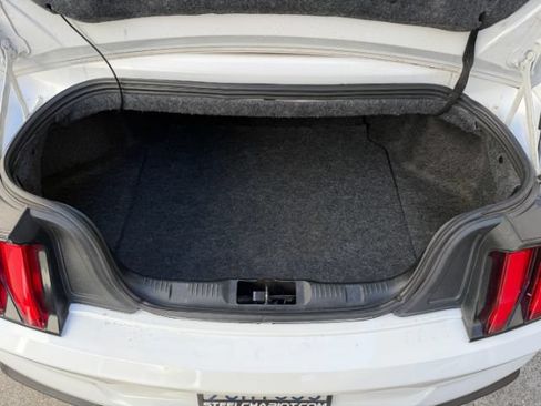 Used 2019 Ford Mustang GT Premium RWD image 32