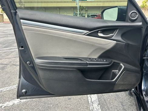 Used 2017 Honda Civic EX-L image 20