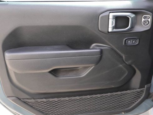 Used 2024 Jeep Gladiator Sport AWD/4WD image 7