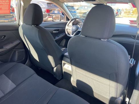 Certified 2024 Nissan Sentra SV image 15