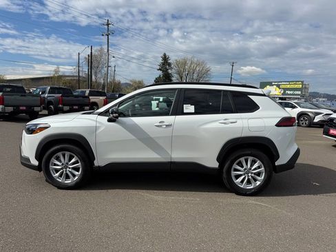 New 2026 Toyota Corolla Cross LE AWD/4WD image 5