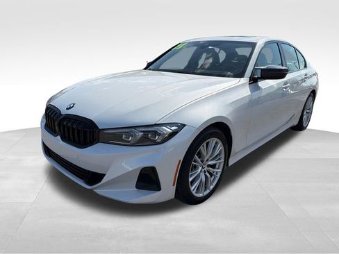 Used 2023 BMW 330i Sedan RWD image 3