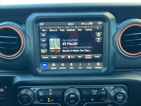 Used 2023 Jeep Gladiator Mojave w/ Cold Weather Group image 20