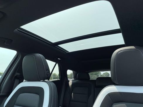 Used 2024 Chevrolet Blazer EV LT image 14