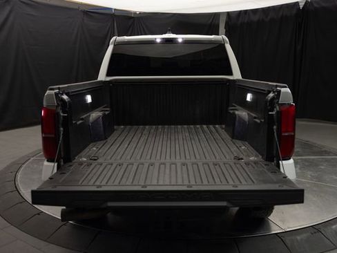 Used 2024 Toyota Tacoma TRD Off-Road image 11