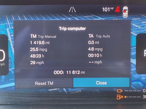 Certified 2025 Volvo XC90 T8 Plus AWD/4WD image 32