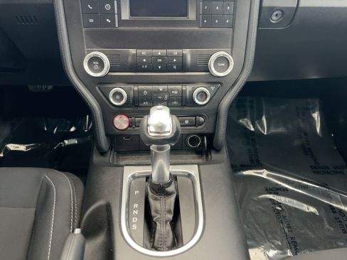 Used 2019 Ford Mustang Coupe image 16