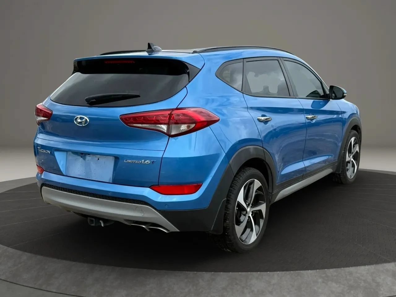 Used 2017 Hyundai Tucson Limited w/ Limited Ultimate Package 03 FWD image 7