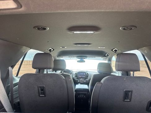 Used 2023 Chevrolet Traverse LT FWD image 32