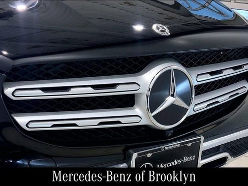 Used 2022 Mercedes-Benz GLC 300 GLC 300 image 33