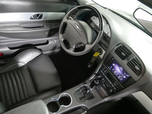 Used 2002 Ford Thunderbird RWD image 9