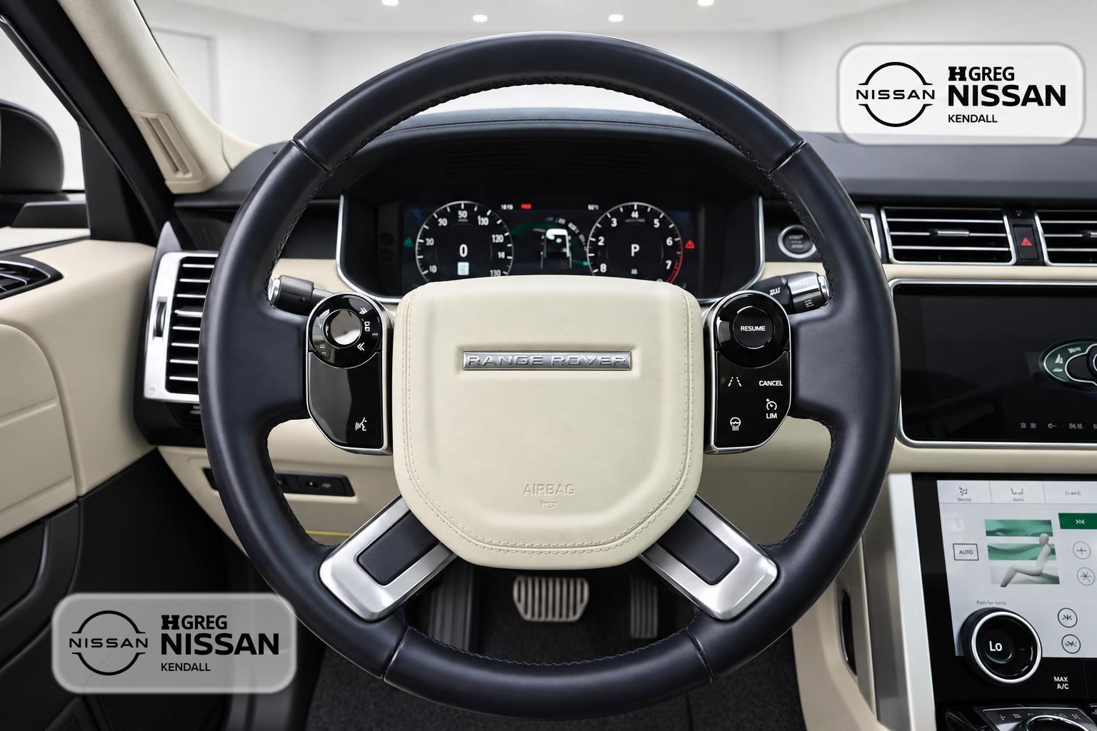 Used 2018 Land Rover Range Rover Supercharged AWD/4WD image 8