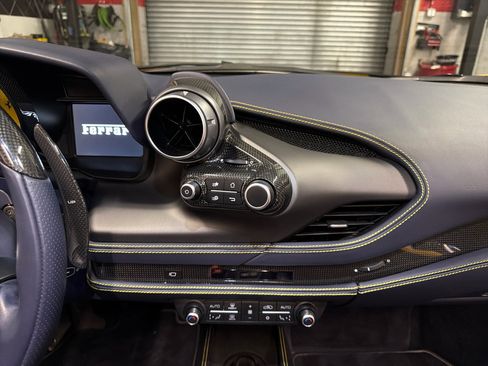 Used 2021 Ferrari F8 Tributo image 26