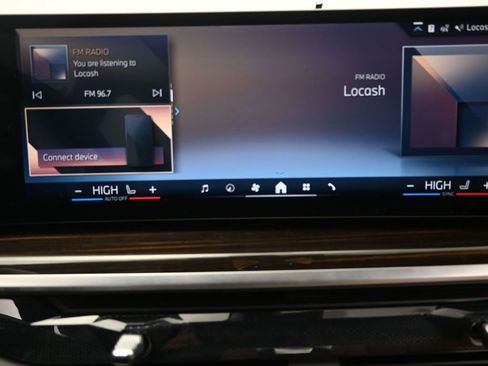 Used 2026 BMW X5 xDrive40i AWD/4WD image 32