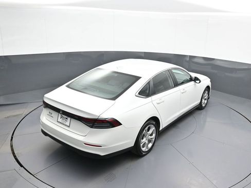 Used 2023 Honda Accord LX image 37