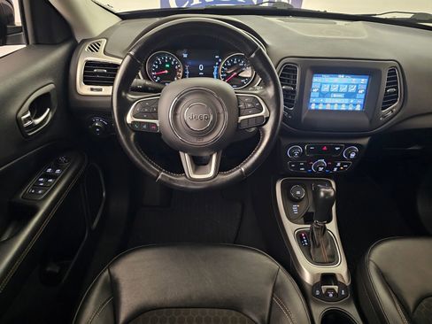 Used 2021 Jeep Compass Latitude w/ Convenience Group AWD/4WD image 7
