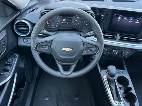 New 2026 Chevrolet Trax LS w/ LS Convenience Package FWD image 14