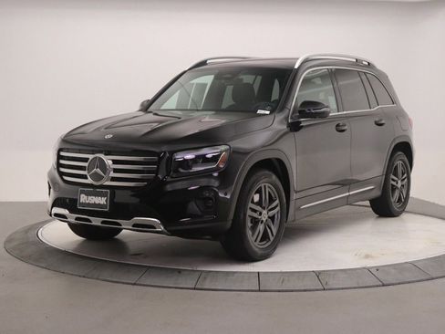 Certified 2026 Mercedes-Benz GLB 250 image 3