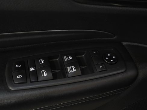 Used 2021 Dodge Durango SXT image 24