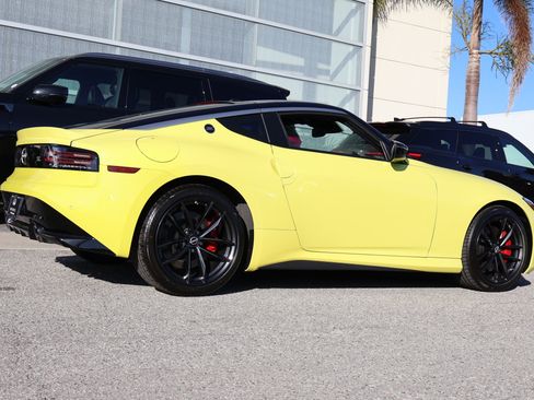 Used 2024 Nissan Z Performance w/ Floor Mat Package image 8