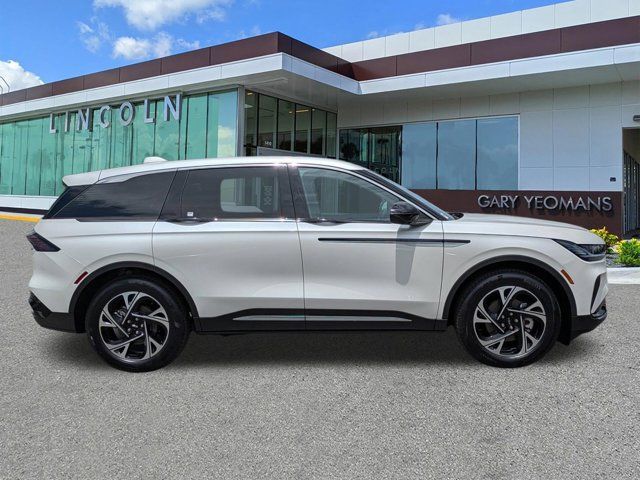 New 2026 Lincoln Nautilus Premier AWD/4WD image 3