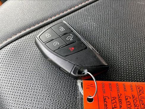 Used 2024 GMC Sierra 1500 AT4 w/ Technology Package image 13