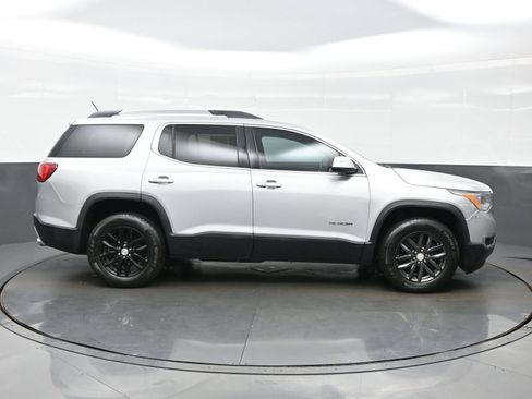 Used 2017 GMC Acadia SLT FWD image 7