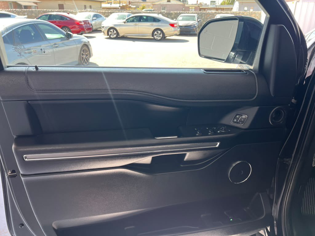 Used 2021 Ford Expedition Max XLT RWD image 13