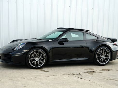 Used 2025 Porsche 911 Carrera image 54