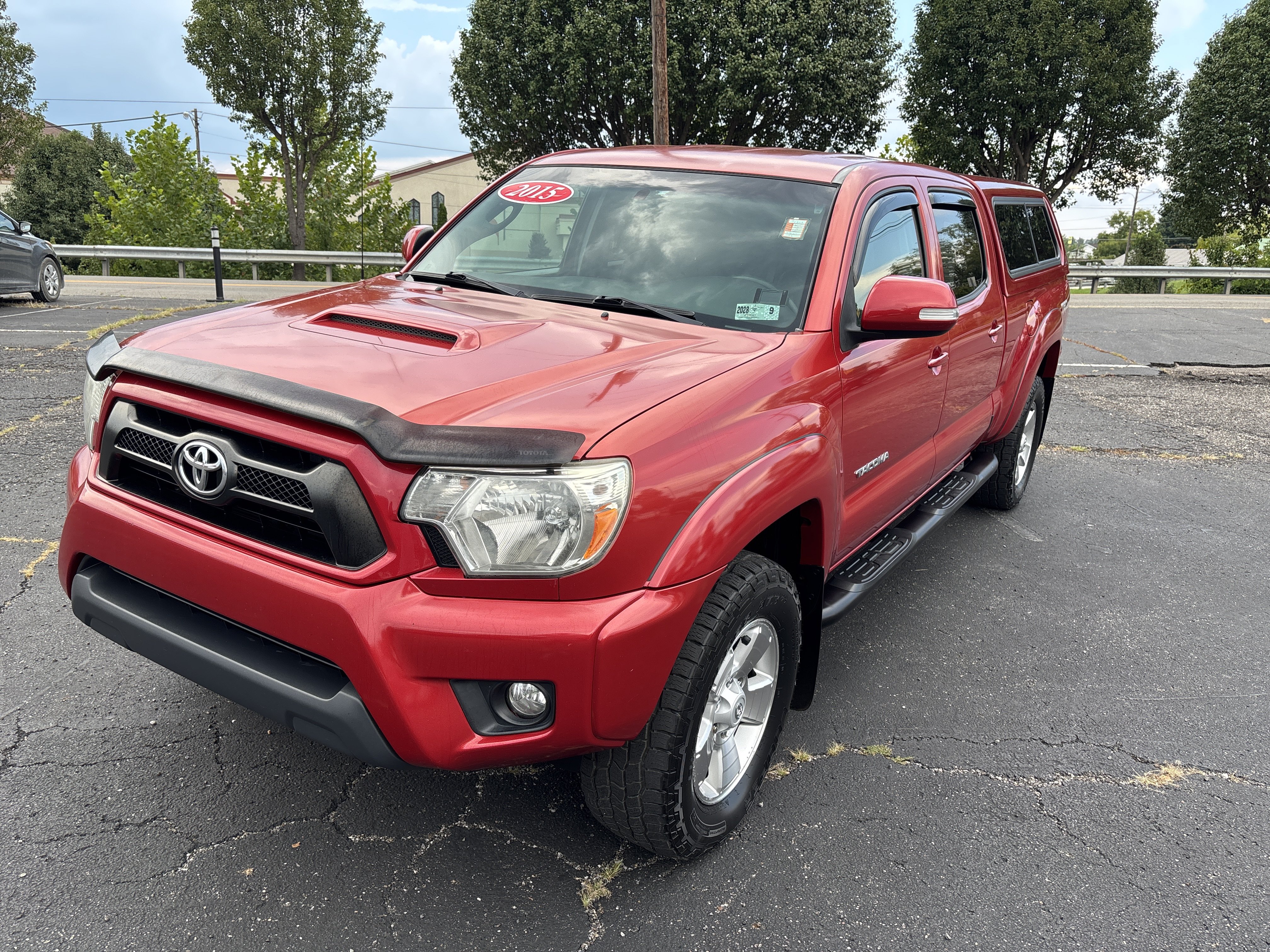 Used 2015 Toyota Tacoma 4x4 Double Cab w/ TRD Sport Package image 1