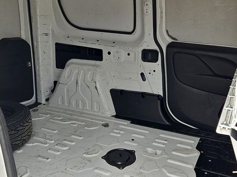 Used 2020 RAM ProMaster City Tradesman FWD image 9