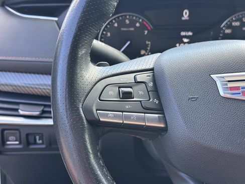 Used 2021 Cadillac XT4 Sport w/ Enhanced Visibility Package FWD image 16