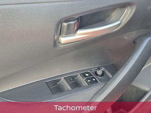 Used 2020 Toyota Corolla LE image 15