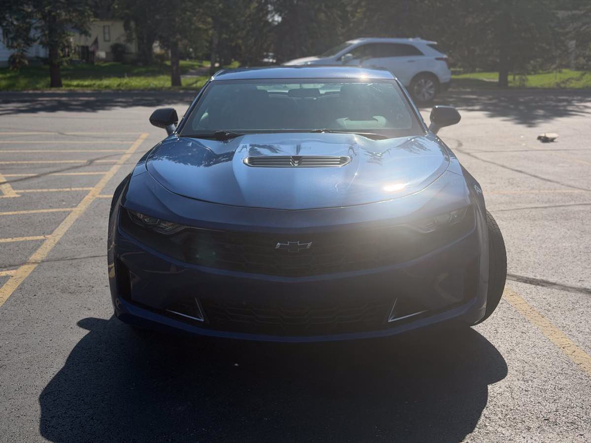 Used 2021 Chevrolet Camaro SS RWD image 9