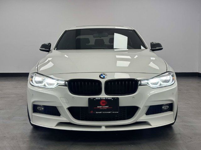 Used 2016 BMW 340i xDrive Sedan w/ Technology Package AWD/4WD image 4