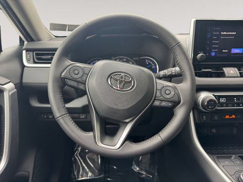 Used 2023 Toyota RAV4 XLE w/ Convenience Package AWD/4WD image 12
