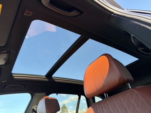 Used 2021 BMW X5 xDrive40i w/ M Sport Package image 29