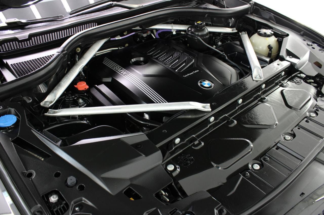 Used 2022 BMW X5 xDrive40i w/ M Sport Package AWD/4WD image 80