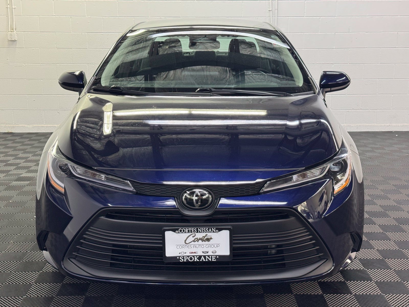 Used 2025 Toyota Corolla LE FWD image 5