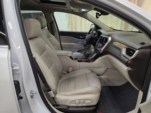 Used 2019 GMC Acadia Denali w/ Technology Package AWD/4WD image 37