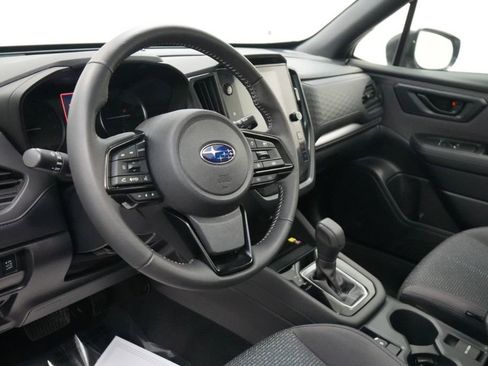 Used 2025 Subaru Forester Premium w/ Convenience Package #1 image 21