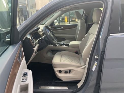 New 2026 Volkswagen Atlas SE image 22