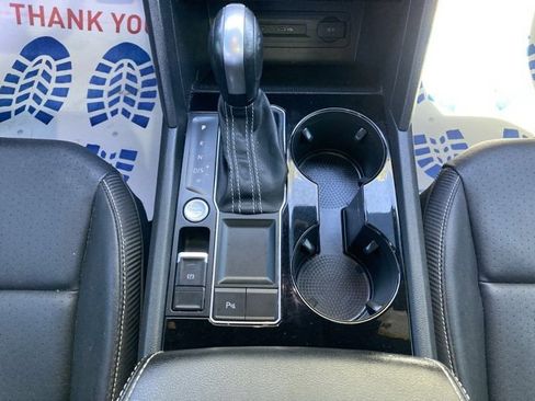 Used 2021 Volkswagen Atlas Cross Sport SEL R-Line image 29