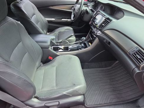 Used 2016 Honda Accord Touring image 17