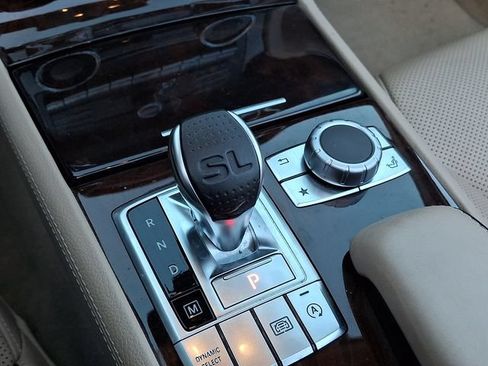 Used 2018 Mercedes-Benz SL 550 image 17