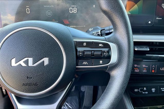 Used 2025 Kia K5 LXS FWD image 19