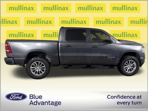 Used 2023 RAM 1500 Laramie AWD/4WD image 2