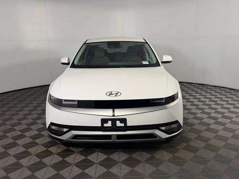 Used 2024 Hyundai Ioniq 5 SE AWD/4WD image 3
