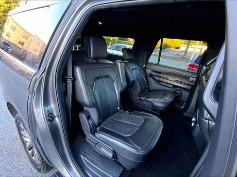 Used 2021 Ford Expedition Max Limited RWD image 19