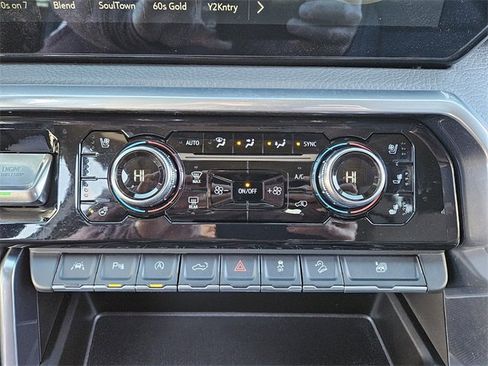 Used 2023 GMC Sierra 1500 Denali image 25